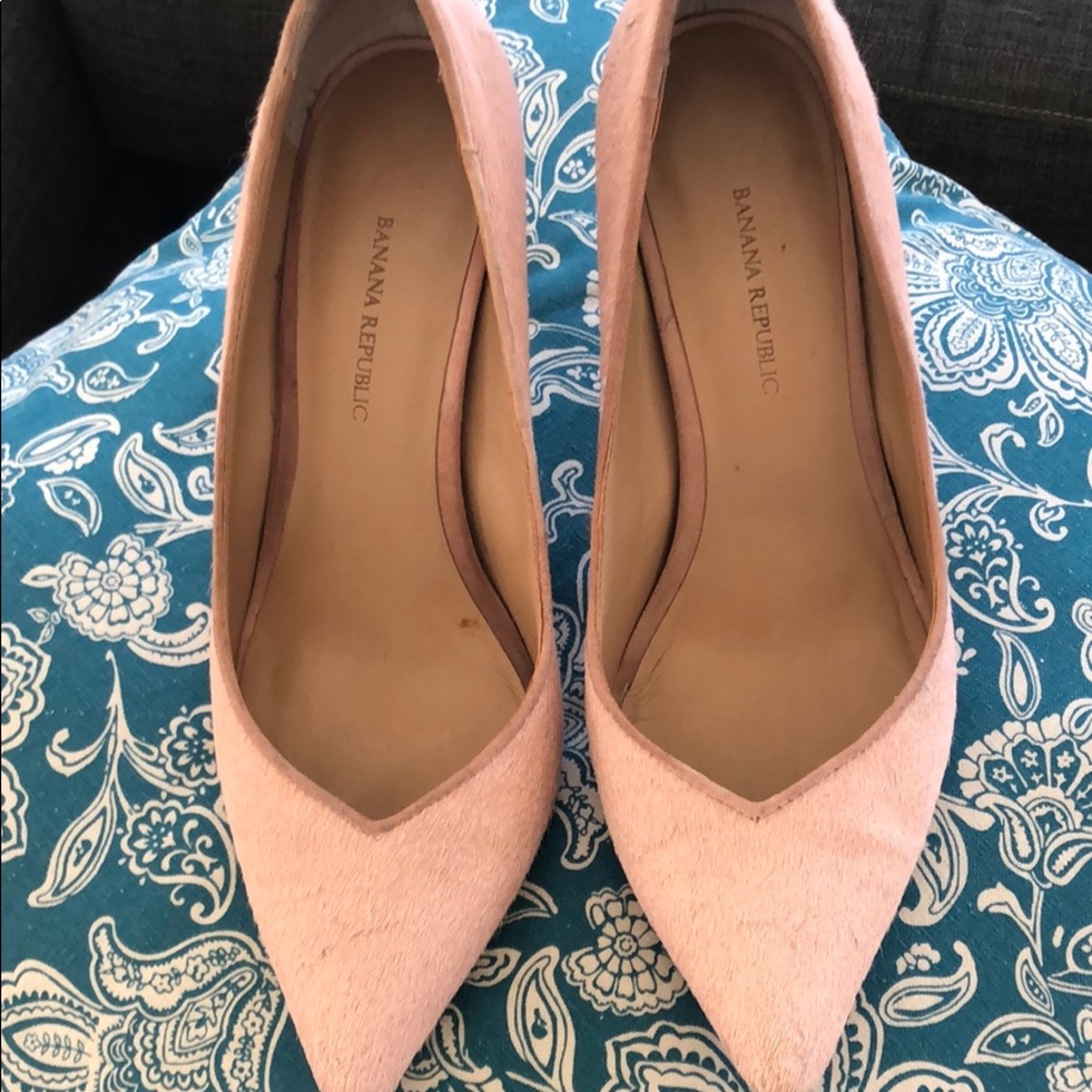 Real calf-fur pastel pink heels